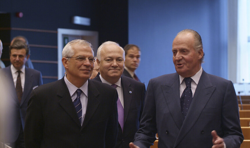 Foto 17: Visit of the King of Spain to the EP.