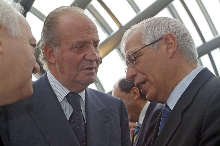 Foto 22: Visit of the King of Spain to the EP.