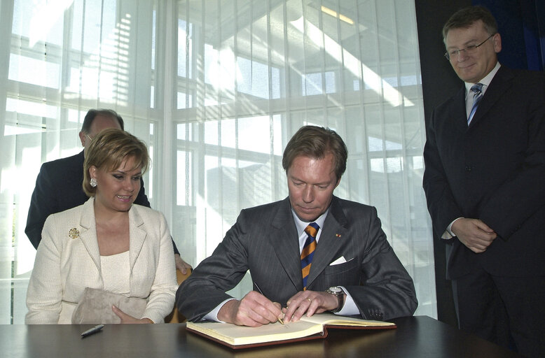 Valokuva 4: EP President meets with the Grand Duke of Luxembourg.