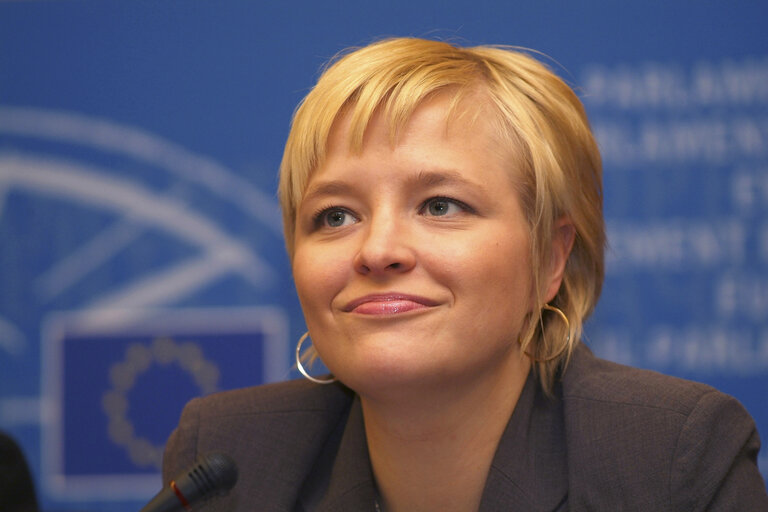 Valokuva 6: Piia-Noora KAUPPI in a meeting at the EP in Brussels.