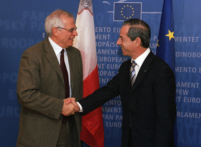 Foto 3: EP President meets with the Prime Minister of Malta.