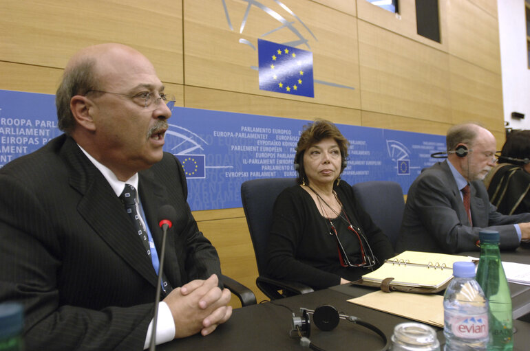 Fotagrafa 1: Press conference in Strasbourg on the situation in the Middle East and the role of the EU