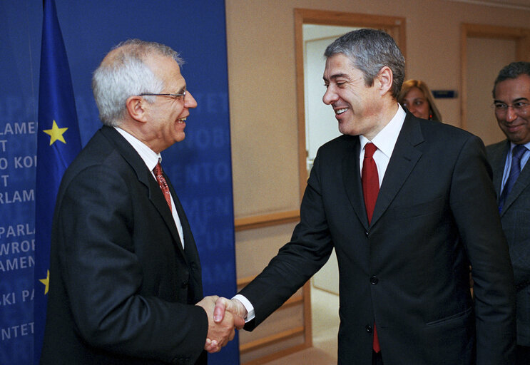 Fotografie 3: EP President meets with the Secretary General of the Socialist Party of Portugal.