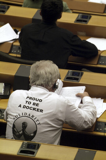 Nuotrauka 2: Demonstration Proud to be a Docker at the EP.