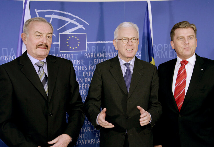 Fotografija 15: EP President meets with the President of the Czech Senate.