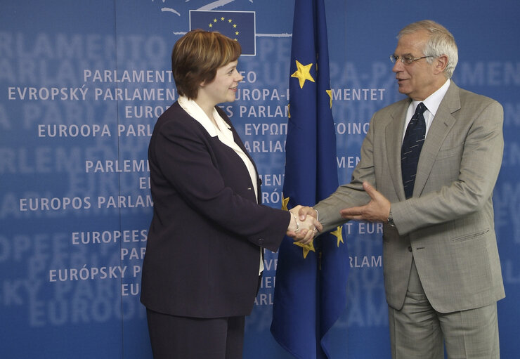 Nuotrauka 3: EP President meets with the Minister for European Affairs of Finland.