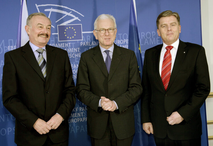 Φωτογραφία 10: EP President meets with the President of the Czech Senate.