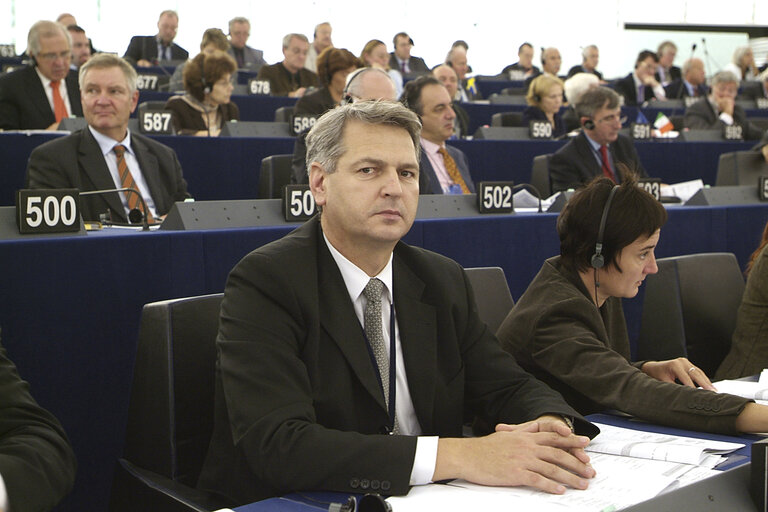 Fotografie 2: Jan HUDACKY in plenary session in Strasbourg.