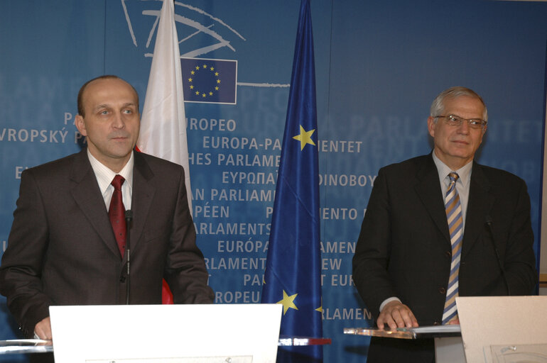 Fotó 5: Press conference following the EP President's meeting with the Prime Minister of Poland.