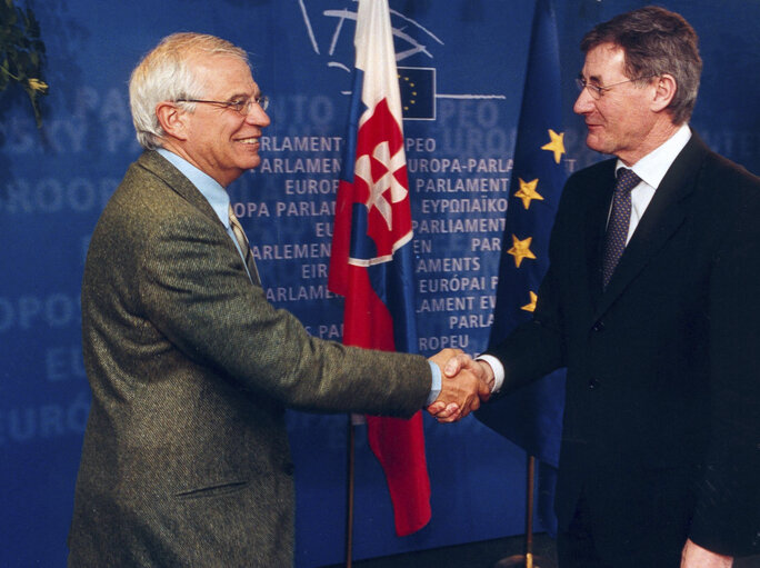 Fotografi 27: EP President meets with the Speaker of the Slovakian Parliament.