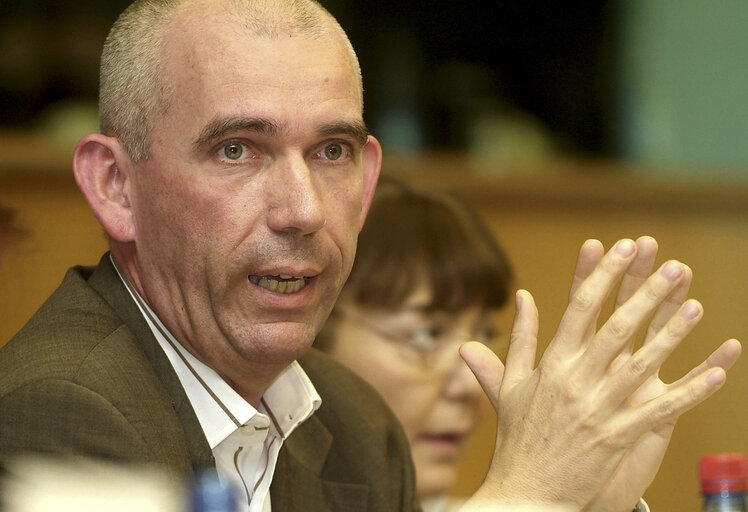 Foto 1: Joost LAGENDIJK in a meeting at the EP in Brussels.