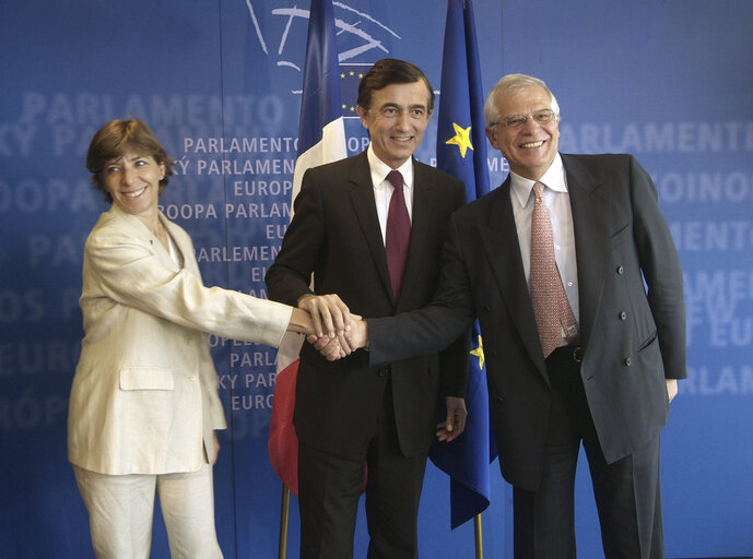 EP President meets with the French Minister for Foreign Affairs and with the Minister for European Affairs.