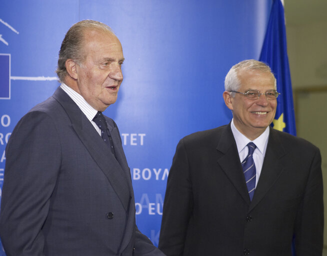 Foto 15: Visit of the King of Spain to the EP.