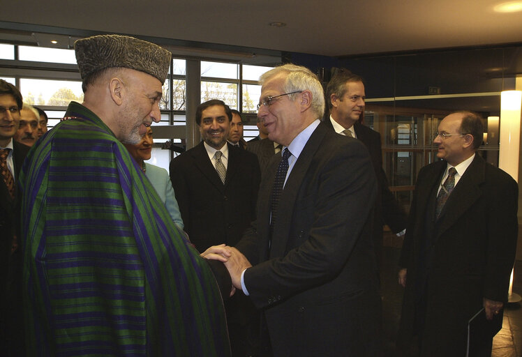 Photo 27 : Visit of the President of Afghanistan to the EP for the signature of a joint EU-Afghan declaration.