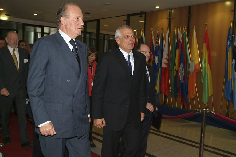 Foto 27: Visit of the King of Spain to the EP.