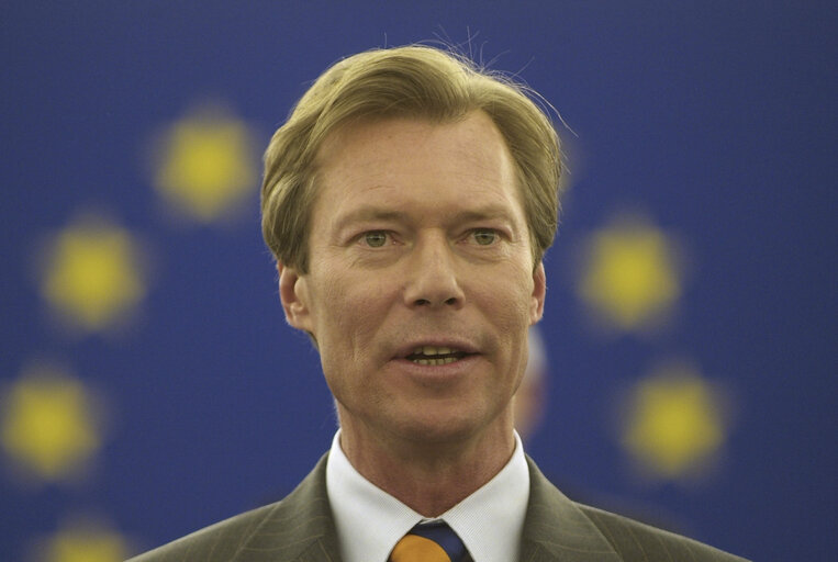 Foto 20: The Grand Duke of Luxembourg addressed the plenary session of the EP in Strasbourg.