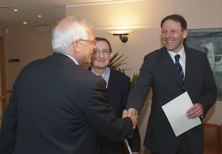 Fotografi 12: EP President meets with MEP.