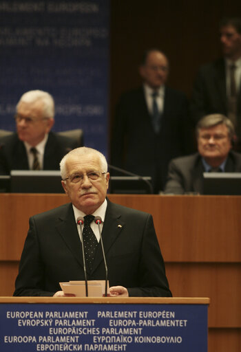 Nuotrauka 6: Formal sitting with a statement by the President of the Czech Republic.