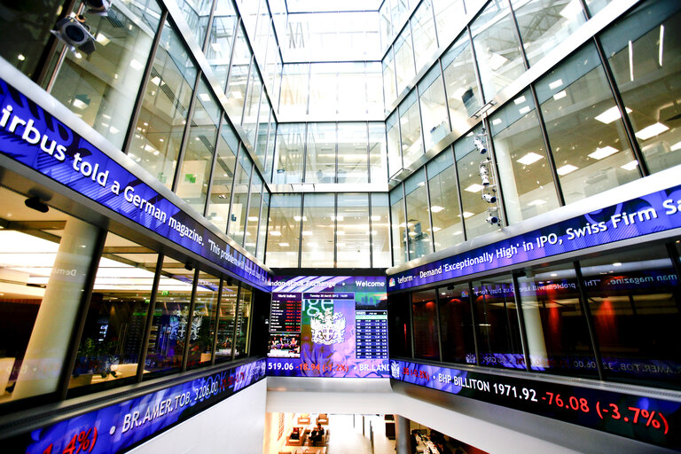 Valokuva 6: London Stock Exchange offices in the city of London