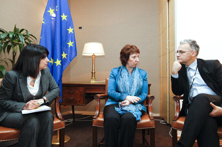 Photo 2 : MEPs meet with the High Representative of the Union for Foreign Affairs and Security Policy.