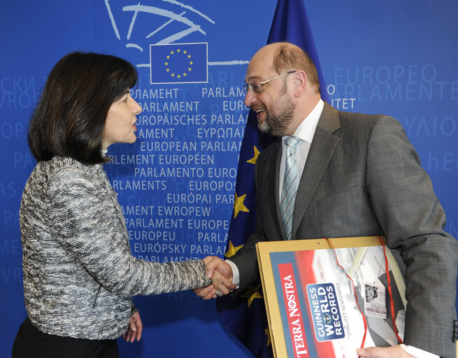 Foto 1: EP President meets with MEP