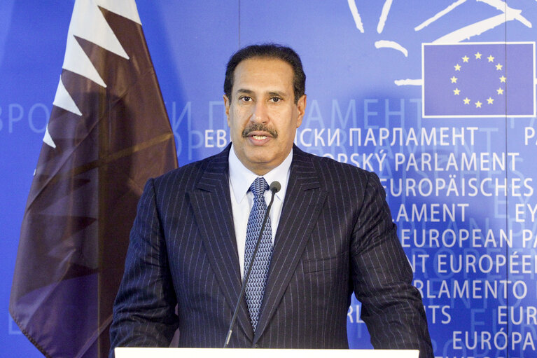 EP President meets with the Prime Minister of Qatar