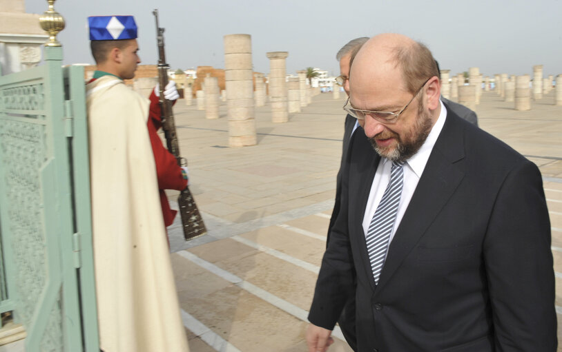 Valokuva 2: EP President arrives at the Mausoleum of Mohamed V