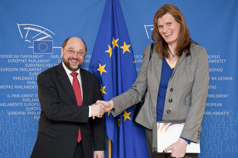 Fotografija 2: Martin SCHULZ EP President meets with MEP Nicole SINCLAIRE