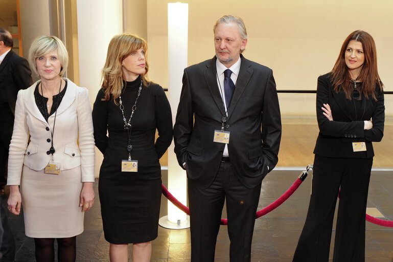 Foto 35: EP President meets Croatian observers.