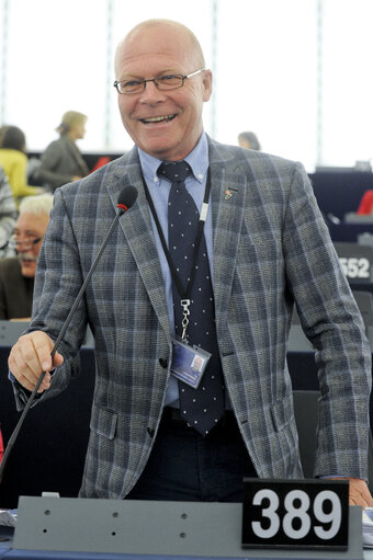 Zdjęcie 5: during votes , plenary session in Strasbourg week 16 - 2012