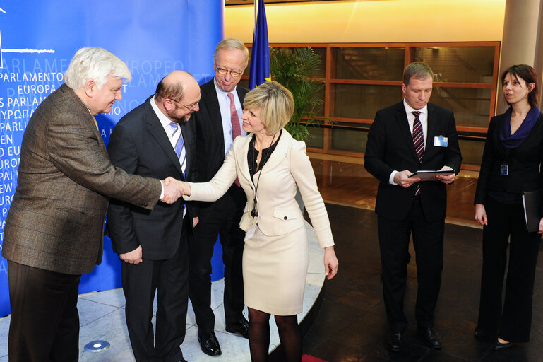 Foto 29: EP President meets Croatian observers.