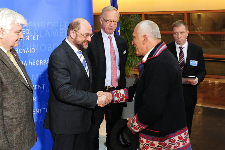 Fotogrāfija 23: EP President meets Croatian observers.