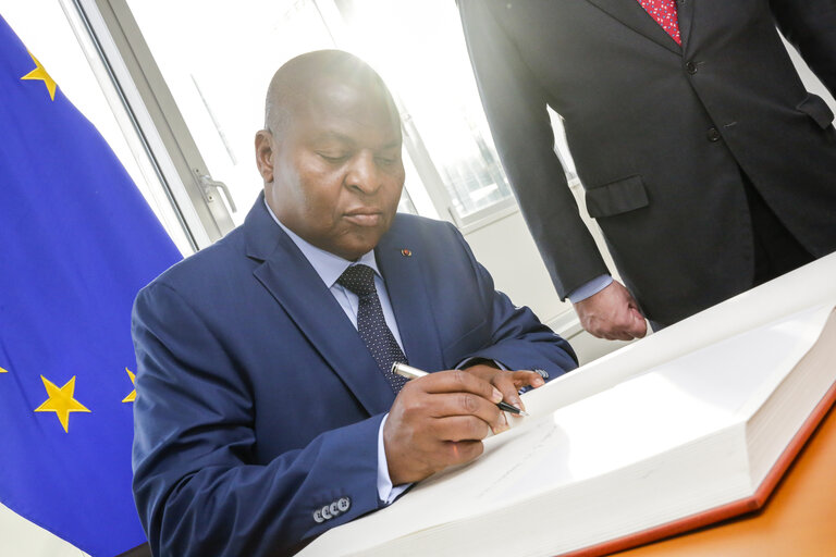 Fotografie 2: Antonio TAJANI - EP President meets with Faustin-Archange TOUADERA, President of the Central African republic