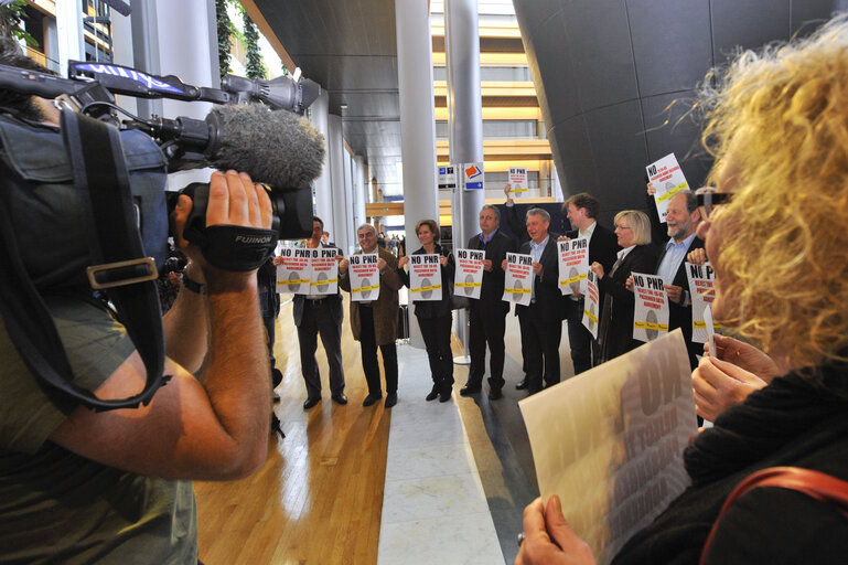 Foto 10: Demonstration against the PNR agreement