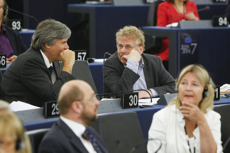 Снимка 5: Stephane LE FOLL and Daniel COHN BENDIT in plenary session in Strasbourg.