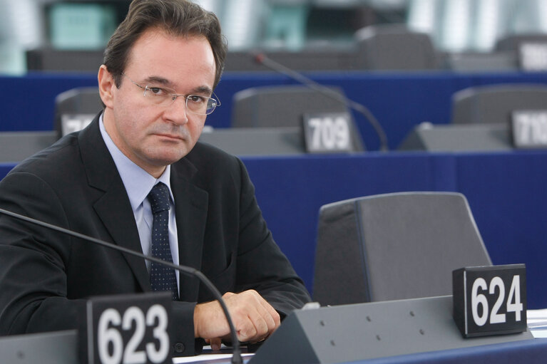 Giorgos PAPAKONSTANTINOU in plenary session in Strasbourg.