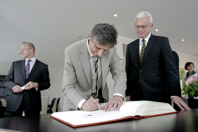 Fotografia 3: EP President meets with Czech Republic prime minister