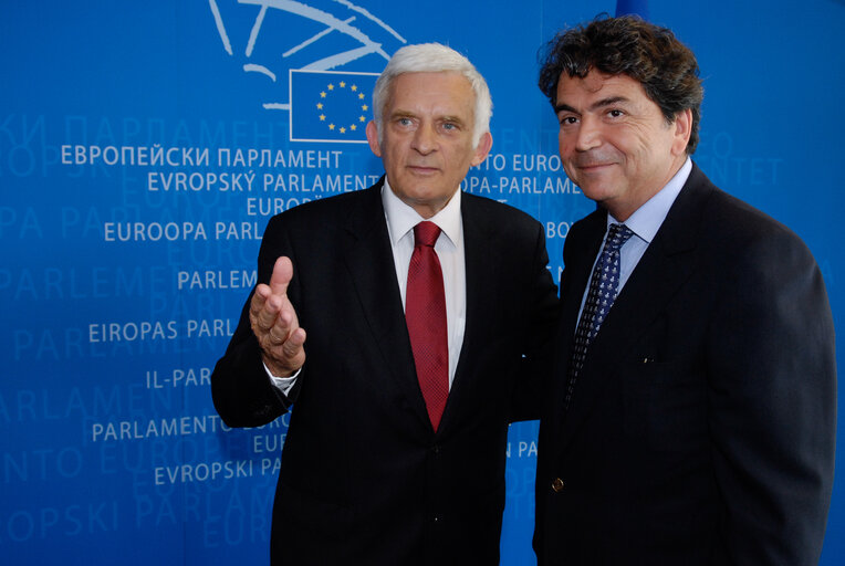 EP President meets the French Minister for European Affairs.