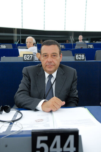 Fotografi 17: Guido MILANA in plenary session in Strasbourg.