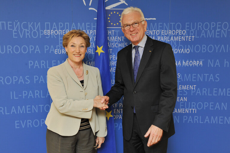 Foto 2: EP President meets with MEP HENNICOT SCHOEPGES