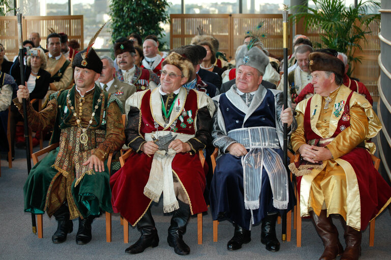 Fotografie 18: EP President meets with a delegation of Polish Brotherhood of Marksmen.