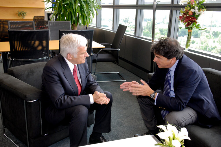 Photo 3: EP President meets the French Minister for European Affairs.