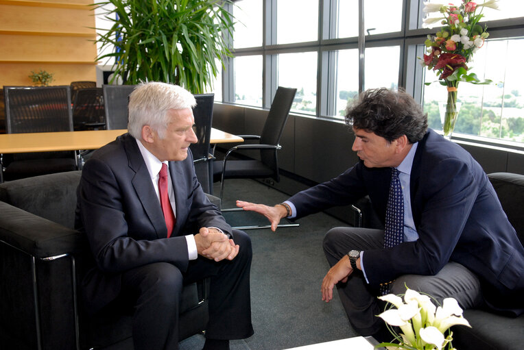 Photo 4: EP President meets the French Minister for European Affairs.