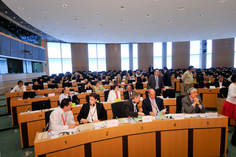 Foto 3: CONT committee constituent meeting for the 7th Parliamentary Term.