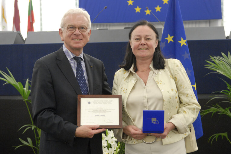 Medal presentation ceremony to former MEPs