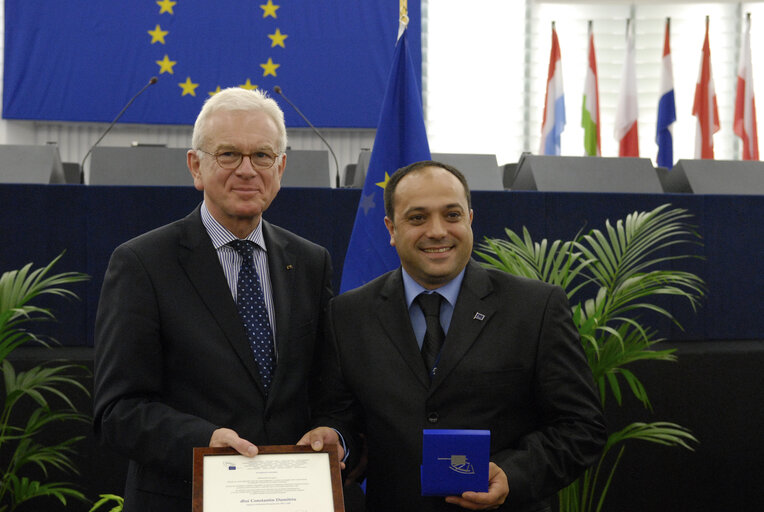 Medal presentation ceremony to former MEPs