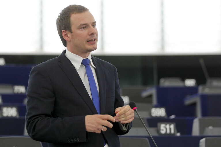 Fotografie 23: Plenary Session Week 19           Meps in Strasbourg Hemicycle