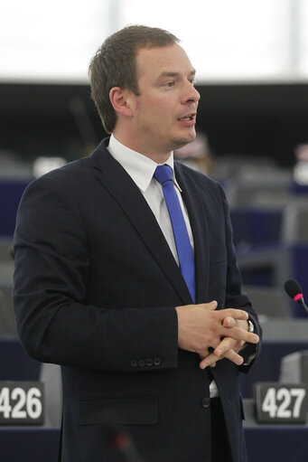 Fotografie 24: Plenary Session Week 19           Meps in Strasbourg Hemicycle