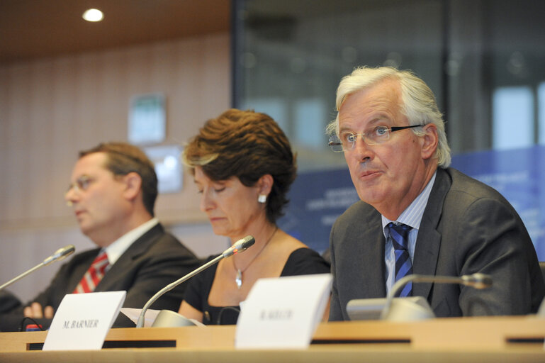 Foto 5: High Level Conference on Defence and Security. Opening by Michel Barnier, EC Commissioner for Internal Market