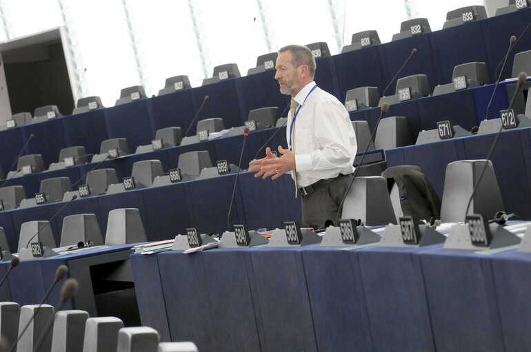 Photo 10 : MEP's in Strasbourg Hemicycle - week 19